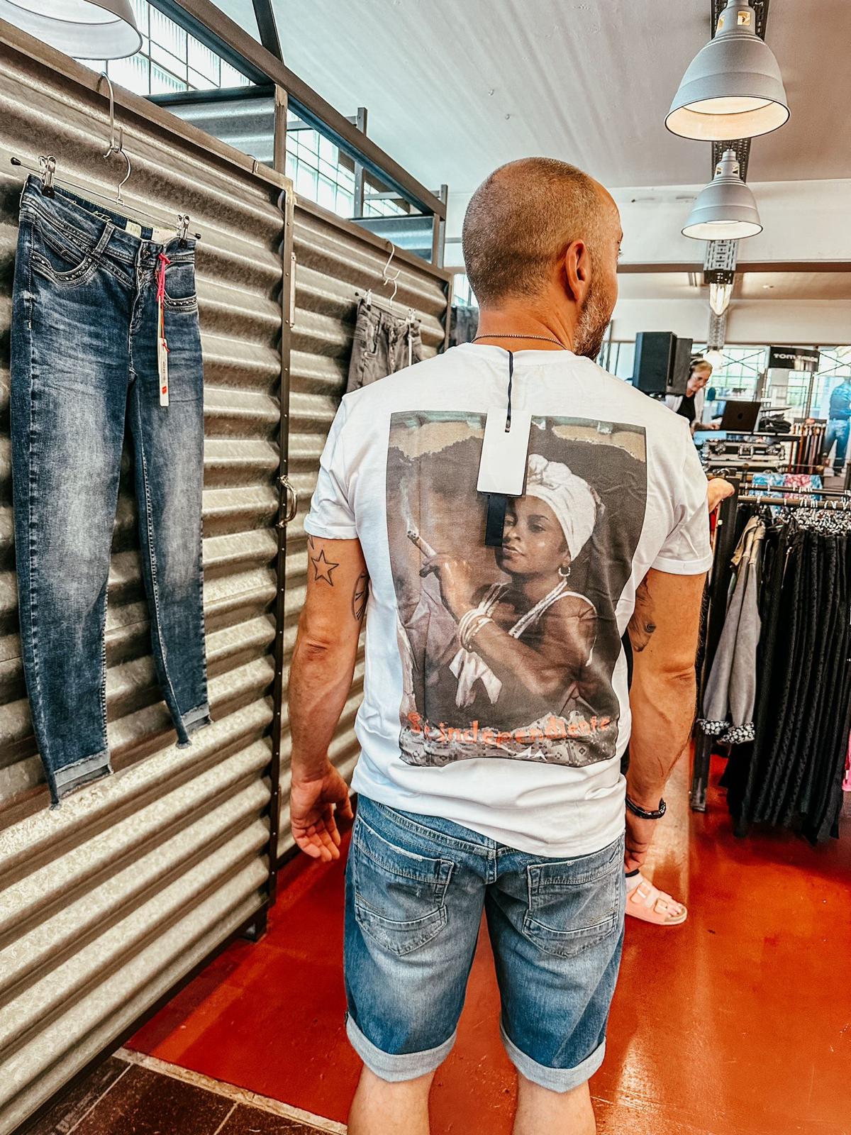 Verkaufsraum der Jeans Factory